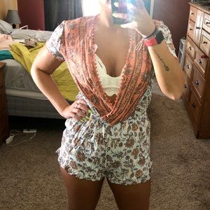 FLORAL SHORT SLEEVE ROMPER